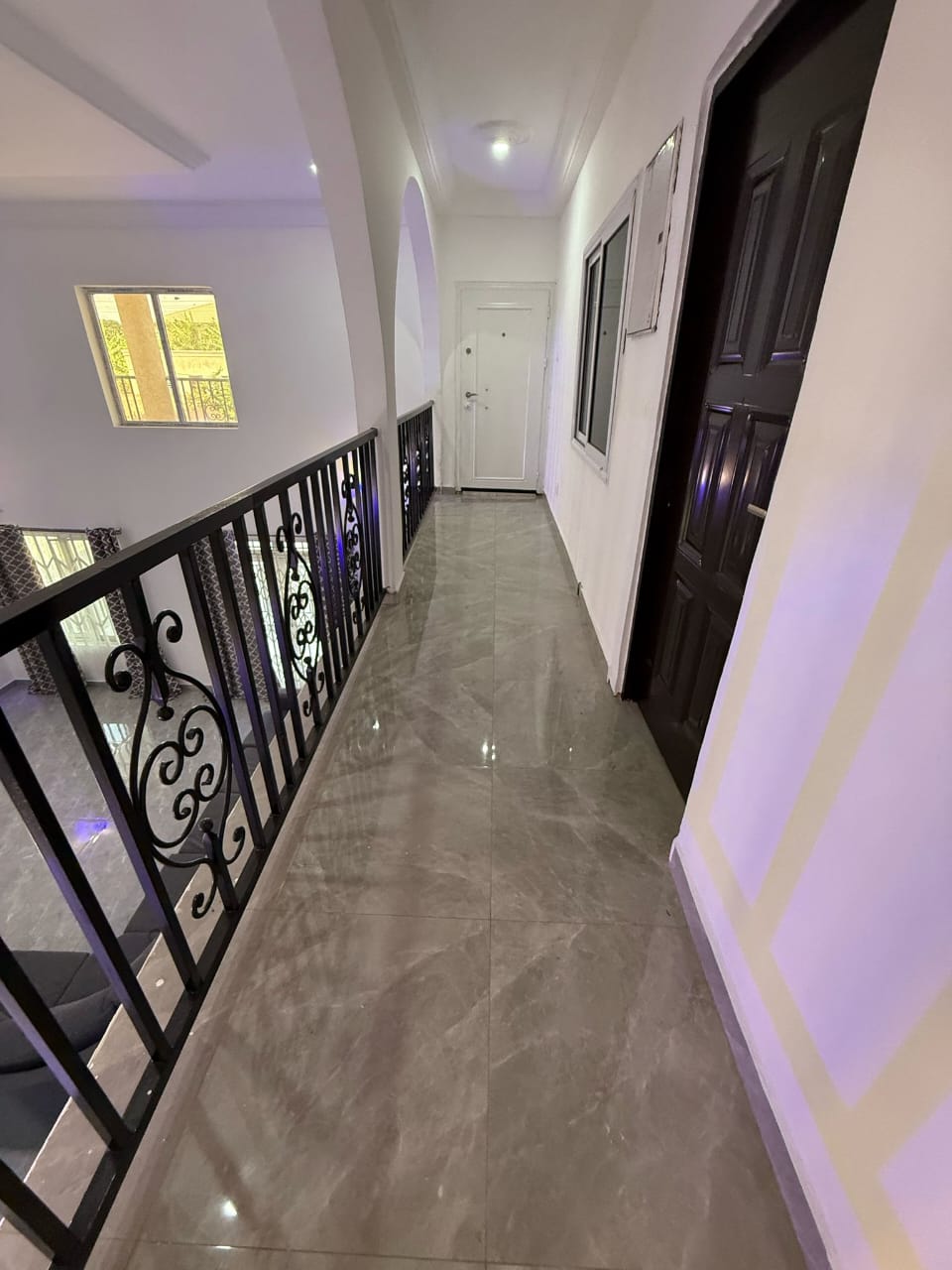 Executive 5 Bedroom House