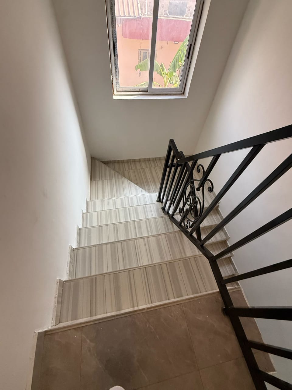 Executive 5 Bedroom House